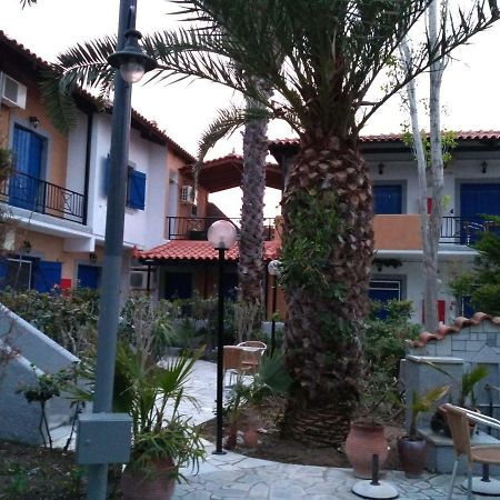 9 Musses Hotel Apartments Skala Mistegnon Екстериор снимка