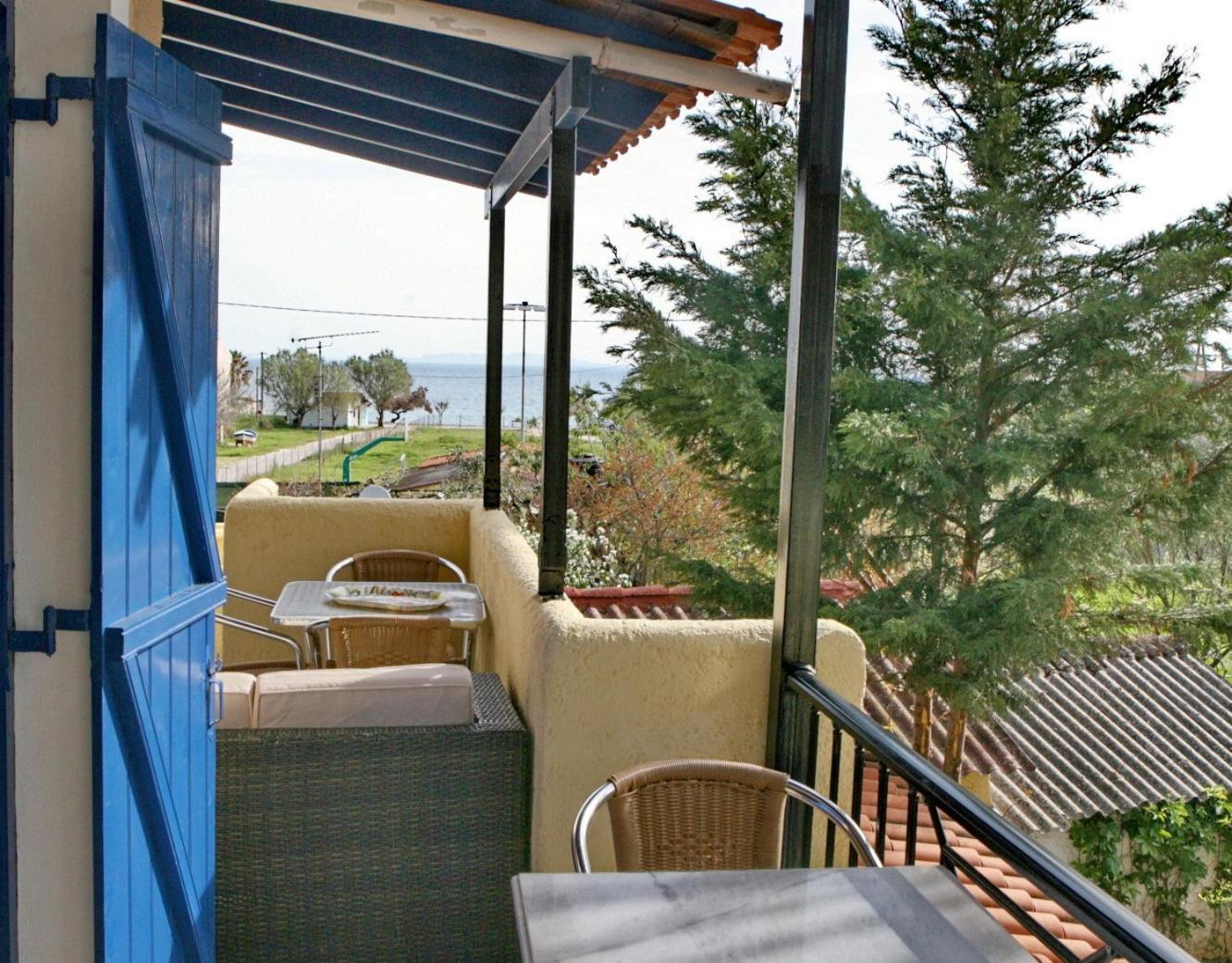 9 Musses Hotel Apartments Skala Mistegnon Екстериор снимка