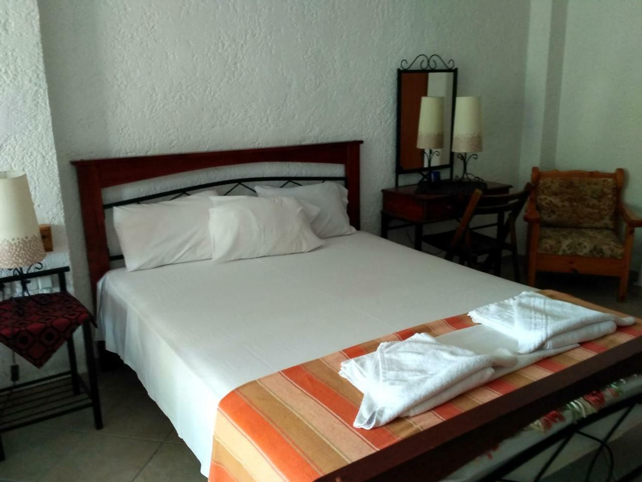 9 Musses Hotel Apartments Skala Mistegnon Екстериор снимка