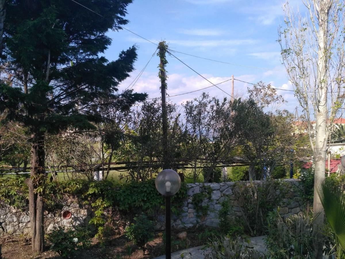 9 Musses Hotel Apartments Skala Mistegnon Екстериор снимка